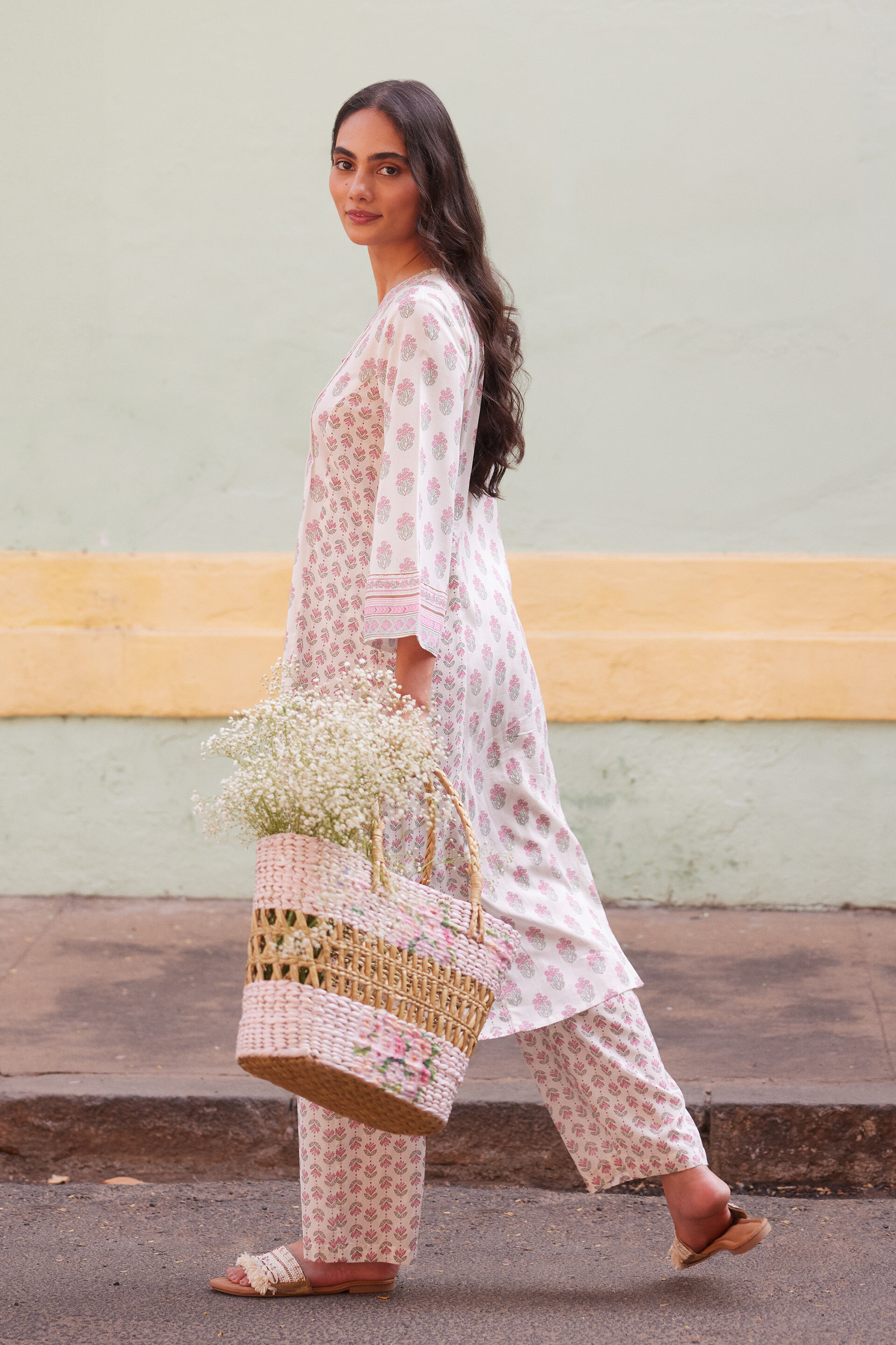 Khushba Kurta Set, Off White, image 2